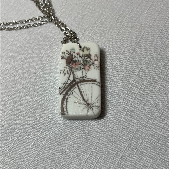Domino necklace. Deana Designs Unique. Fun Bike flowers pendant - Picture 8 of 8